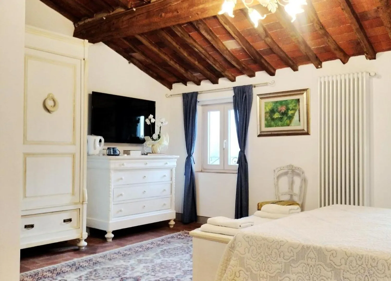 B&B La Rosa Nel Verde 루카